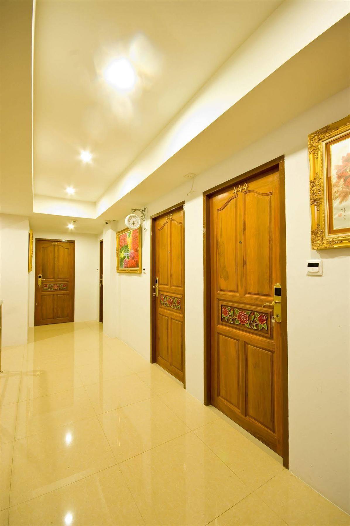 Richly Villa Bangkok Eksteriør bilde